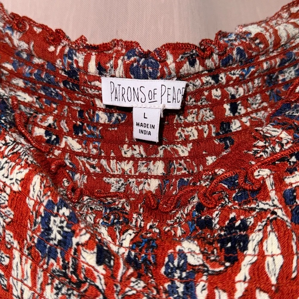 Patterned Crop Top - Picture 2 of 4
